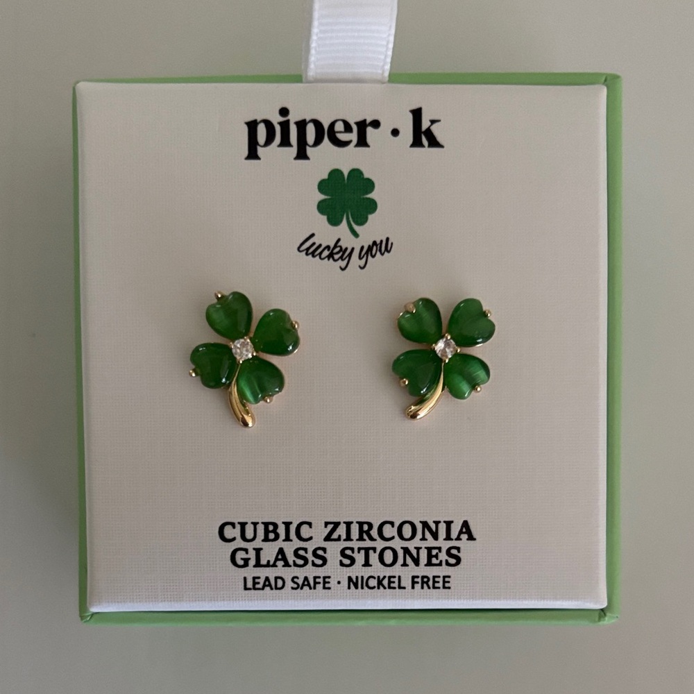 ☀️Piper K Clover 🍀 Earrings - Picture 1 of 3